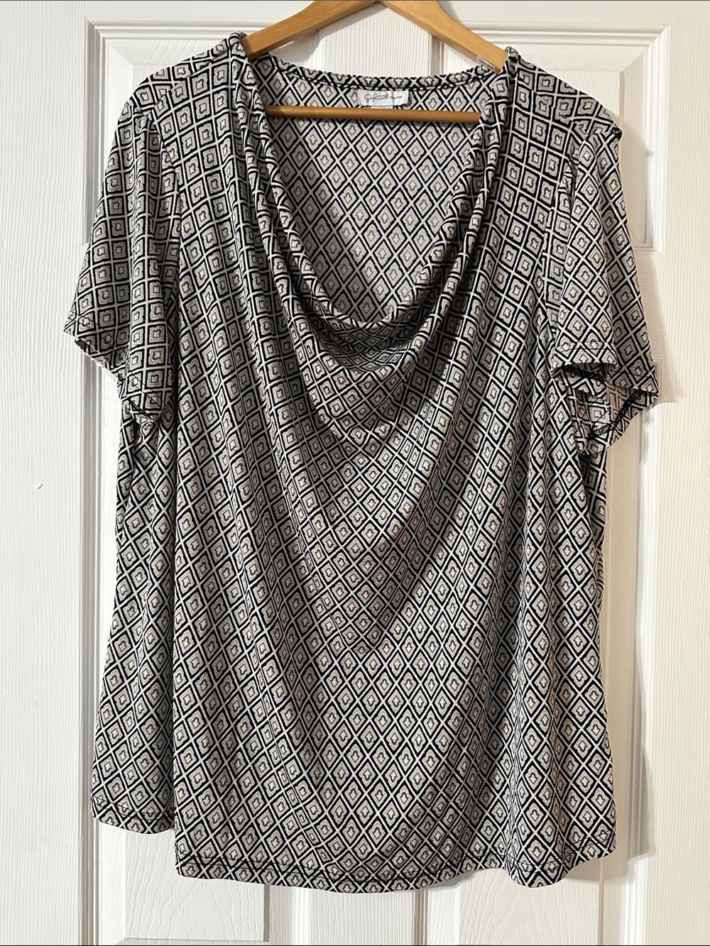 Cowl Neck Geometric Blouse - Black & White